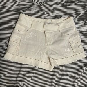 Alice + Olivia Embroidered Cargo Shorts size 4